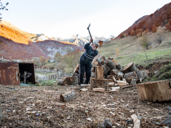 THE BURNESHAS OF NORTHERN ALBANIA